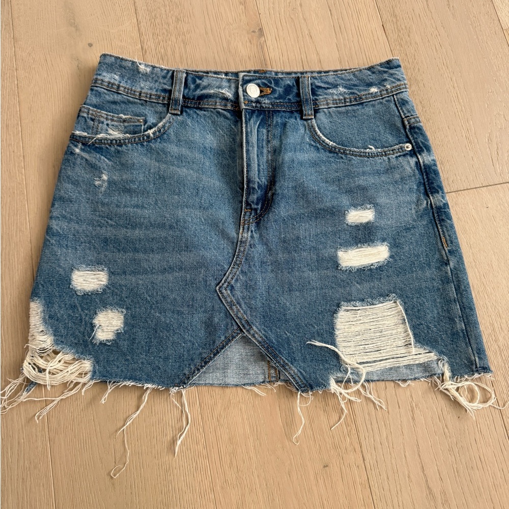 Zara denim distressed skirt